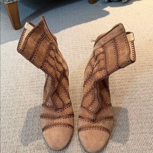 Elegant Brown Embroidered Women's Ankle Boots